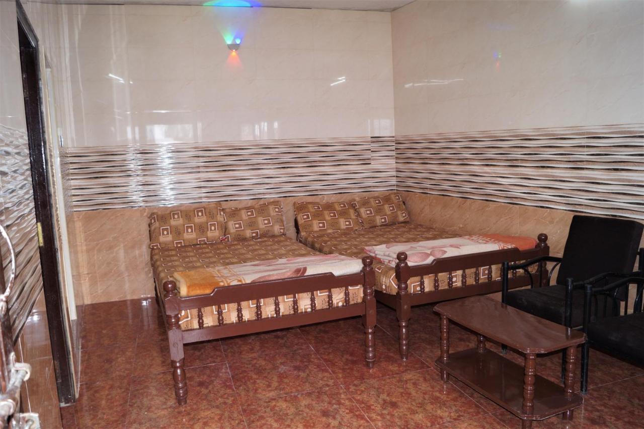 Wins Rooms Valparai Exterior foto