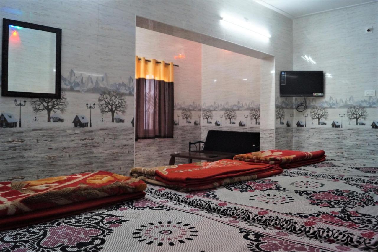 Wins Rooms Valparai Exterior foto