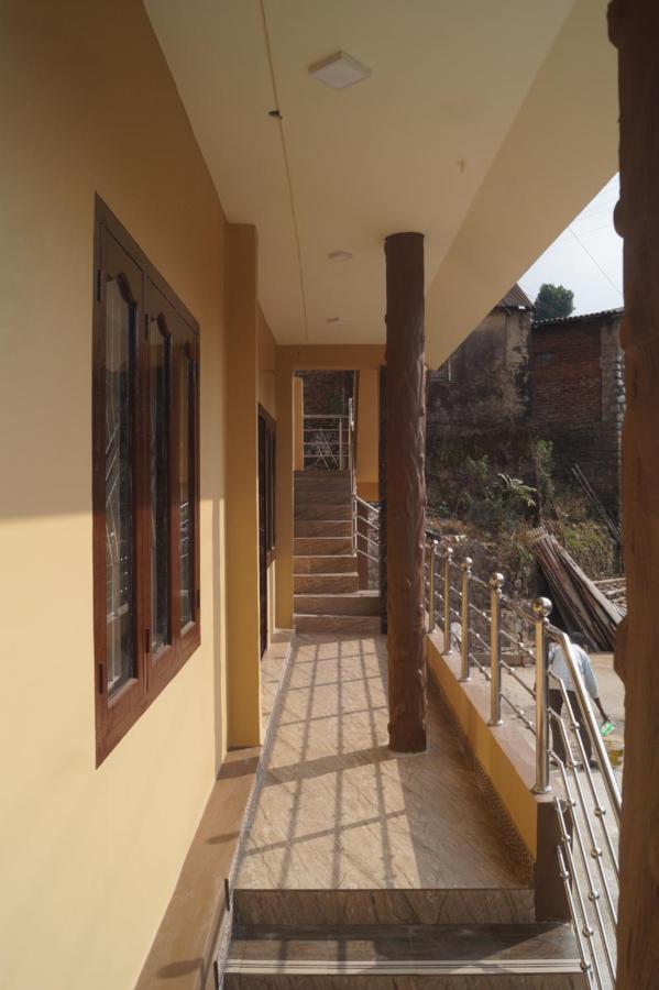 Wins Rooms Valparai Exterior foto